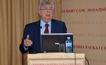 Backović: Vratili smo se centralizaciji i politizaciji, a Crkva čeka da uđe u učionicu