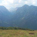 Pogled na Prokletijski masiv sa katuna Koljenovića