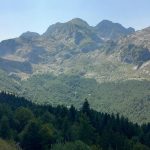 Pogled sa katuna Koljenovća na masiv Prokletija