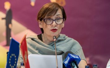 Poslanice Skupštine: Da se predsjednik Opštine Pljevlja izvini, javni prostor nije poligon za diskriminaciju i uvrede