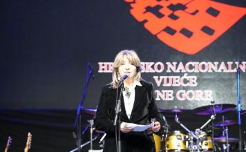 Sunčana Glavak uz Hrvate Crne Gore